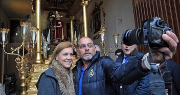 Cospedal ha visitado la Hermandad del Cristo de Medinaceli en Ciudad Real