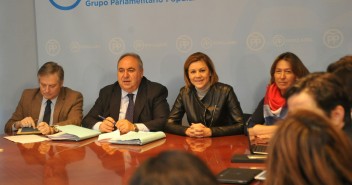 Cospedal durante la reunión del Comité de Dirección del Grupo Parlamentario Popular de las Cortes regionales