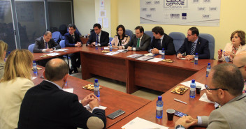 Reunión Núñez con la Junta Directiva de la Confederación de Empresarios de Cuenca