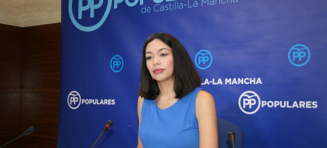 Claudia Alonso en rueda de prensa