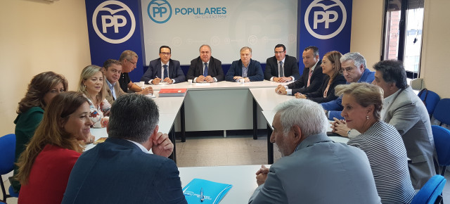 Tirado presidiendo el comité de dirección del PP de Ciudad Real