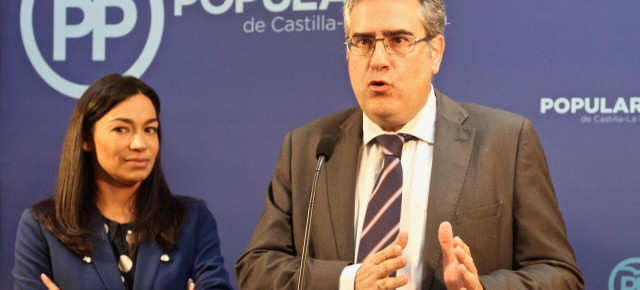 Rodriguez durante la rueda de prensa tras el comité de dirección del PP de CLM