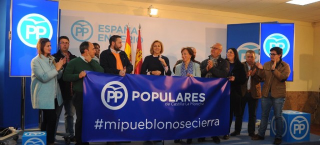 Cospedal durante su intervención en el inicio de campaña en Guadamur