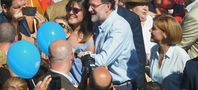 Rajoy y Cospedal durante su visita a La Puebla de Montalbán (Toledo)