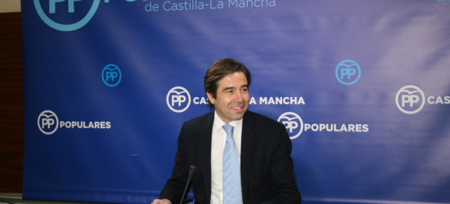 Robisco durante la rueda de prensa en las Cortes de Castilla-La Mancha