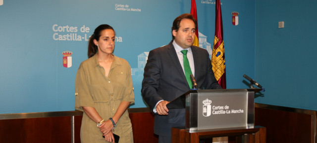 Nuñez y Roldan durante la rueda de prensa