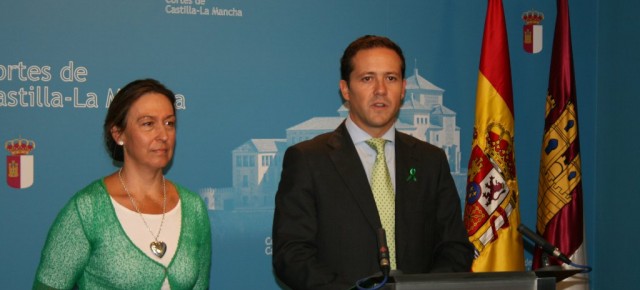 Guarinos y Velazquez en rueda de prensa en las Cortes de CLM