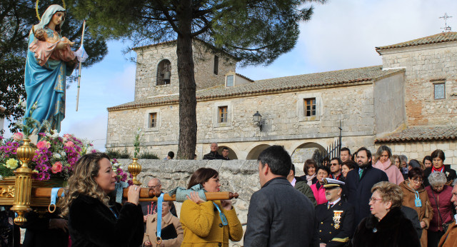 Paco Núñez participa en la Fiesta de las Candelas en Pioz.
